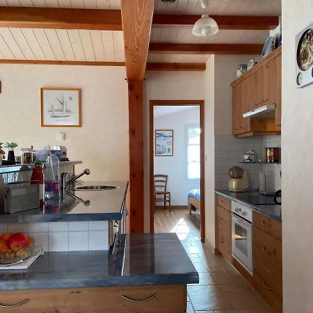 Charmante Maison 4 Pers. à 200m Et Port, Terrasse, Tv, Ménage Inclus - Fr-1-224b-199 Casa de Férias Noirmoutier-en-l'Ile